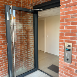 Moteur porte de hall handicap