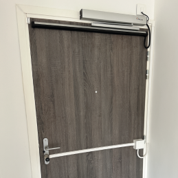 Moteur de porte handicap habitat inclusif